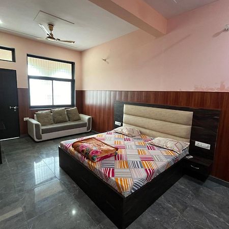 Hotel Shri Ji Baba Ki Haveli Govardhan Exterior foto